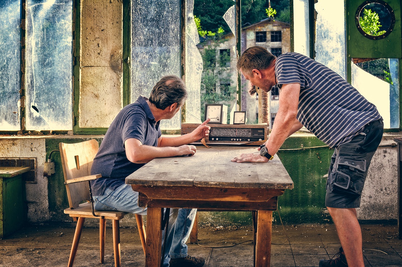 The Benefits of Using Open-Ended Questions in Surveys
